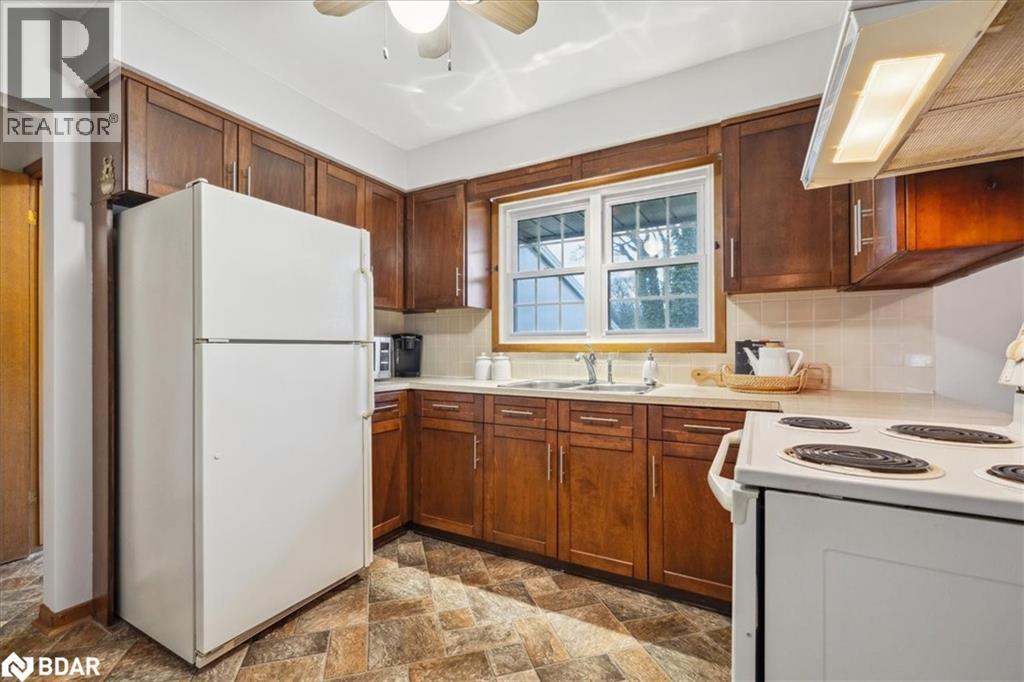 Photo 23 of 297 Lakeshore Street, St Catharines ON