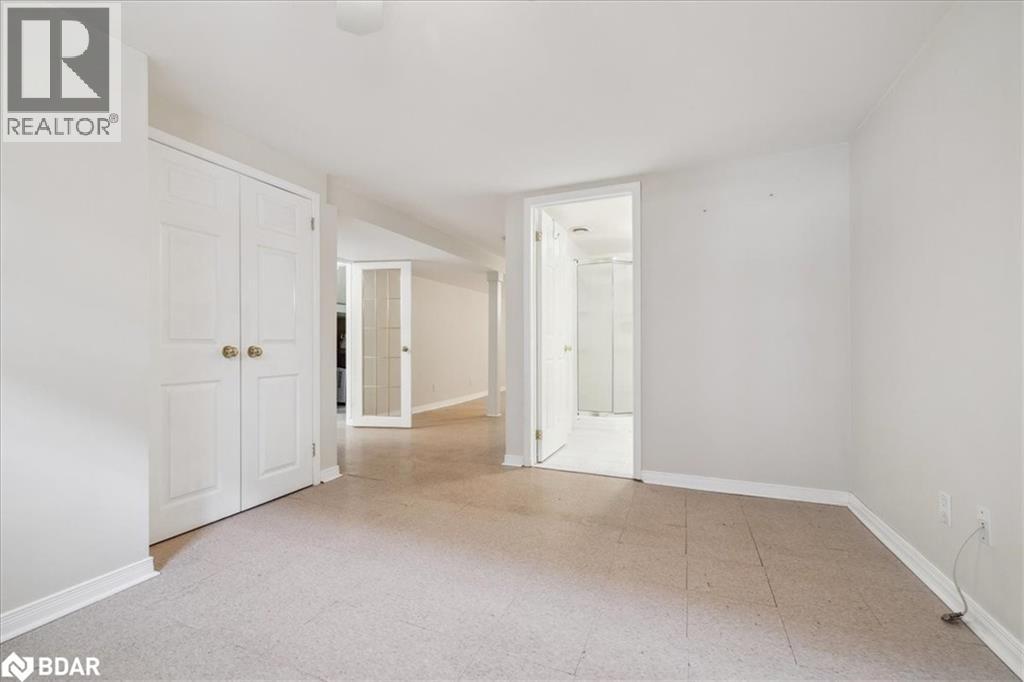 Photo 29 of 297 Lakeshore Street, St Catharines ON