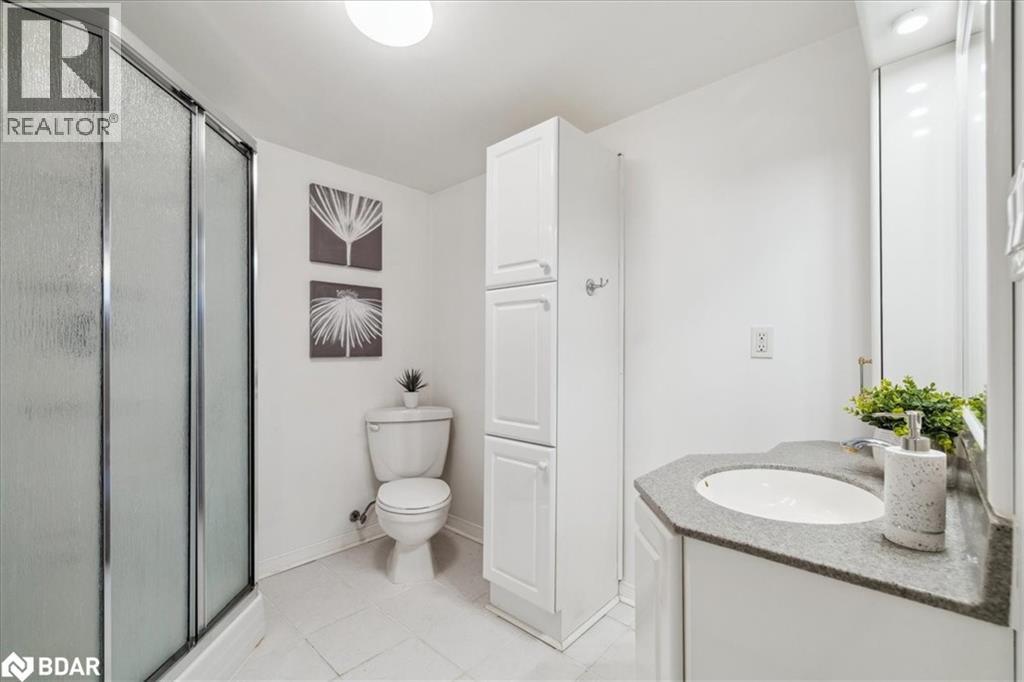 Photo 15 of 297 Lakeshore Street, St Catharines ON
