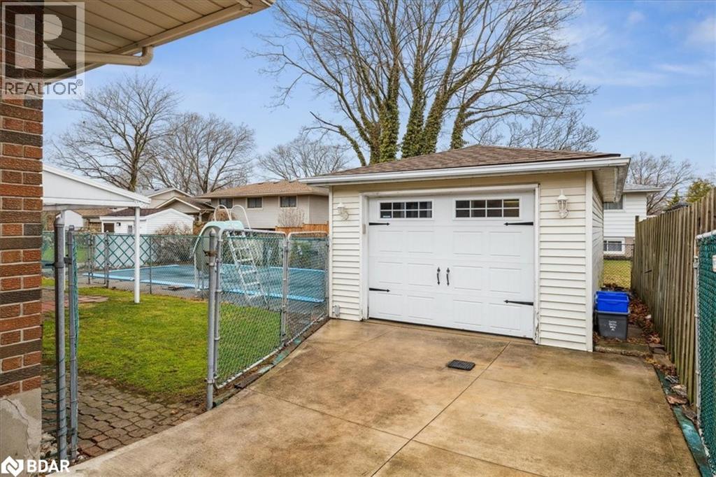 Photo 8 of 297 Lakeshore Street, St Catharines ON