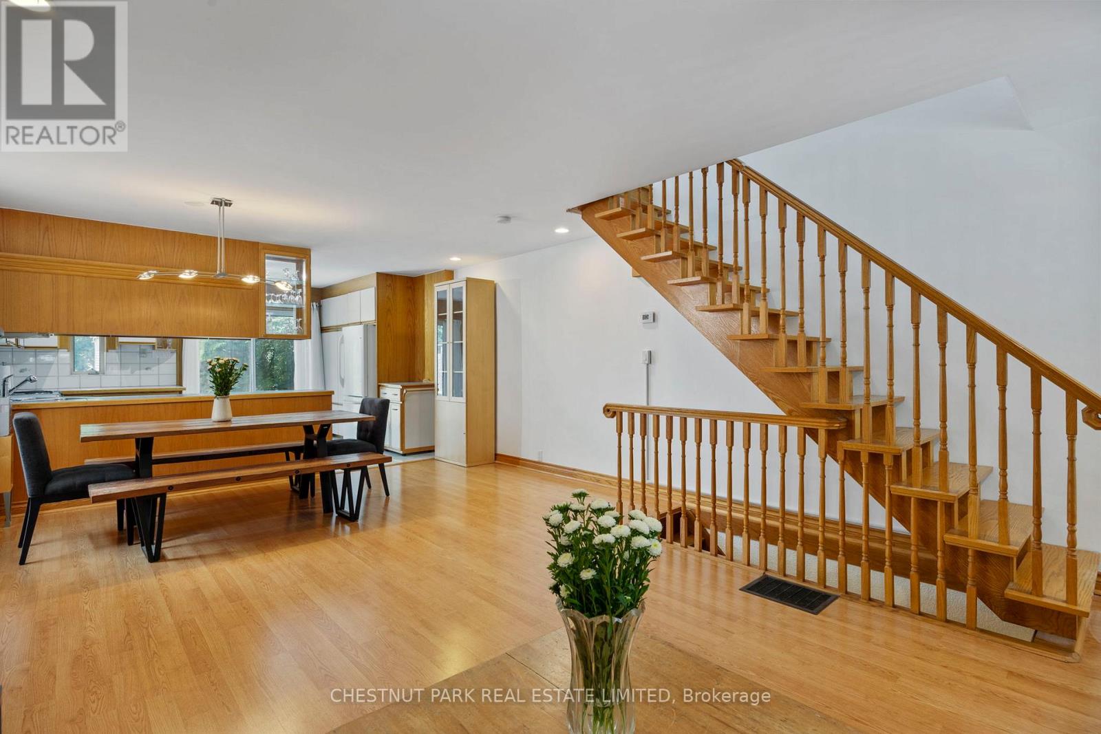 Photo 13 of 23 Edith Drive, Toronto ON