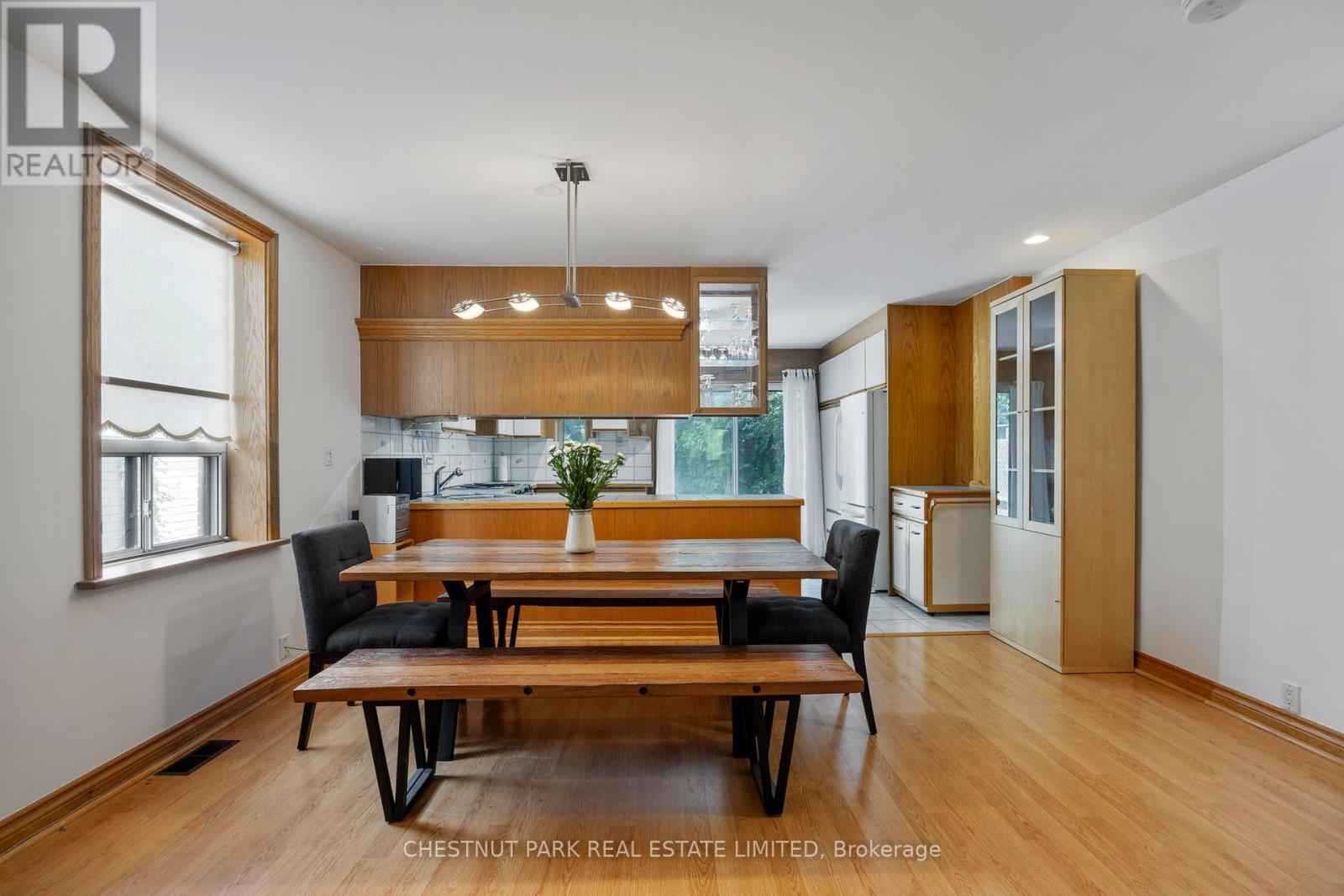 Photo 41 of 23 Edith Drive, Toronto ON