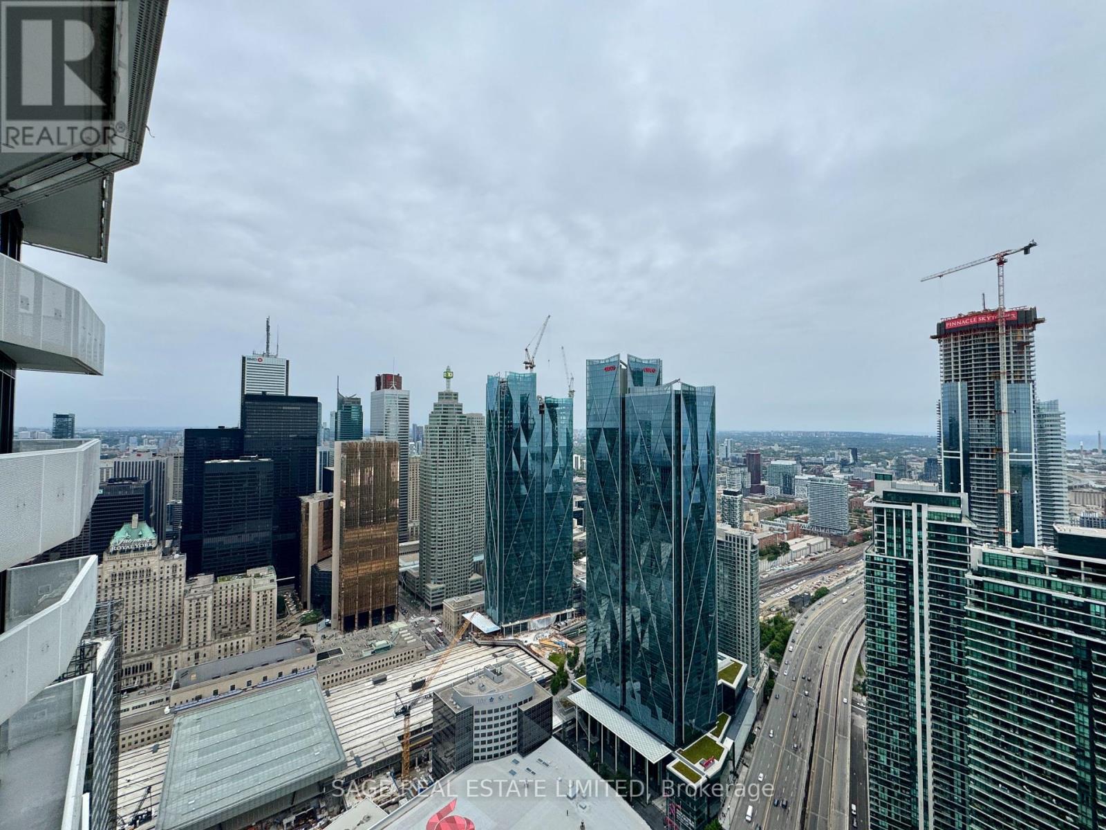 Photo 10 of 6505 100 Harbour Street, Toronto ON