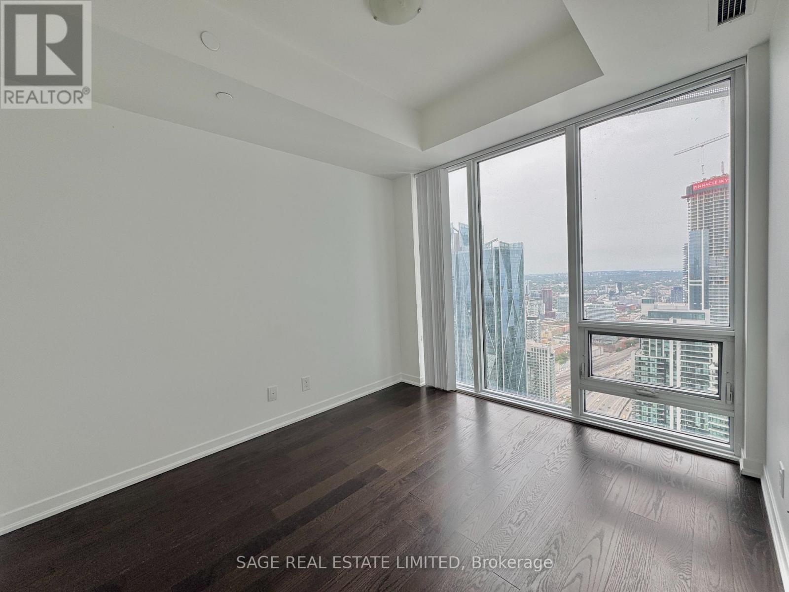 Photo 14 of 6505 100 Harbour Street, Toronto ON