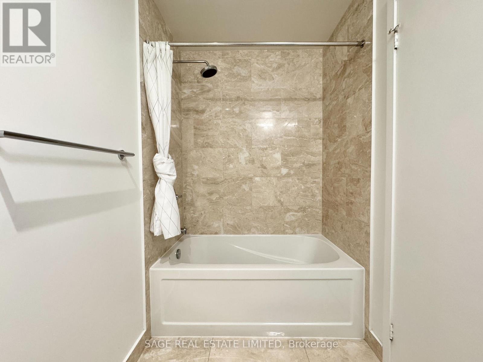 Photo 21 of 6505 100 Harbour Street, Toronto ON