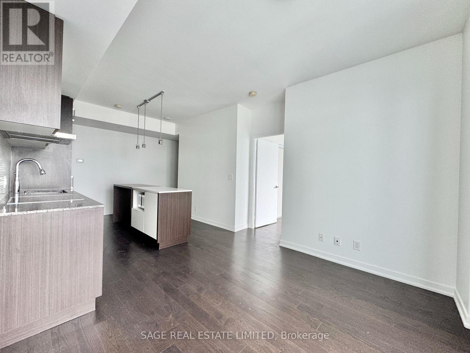 Photo 6 of 6505 100 Harbour Street, Toronto ON
