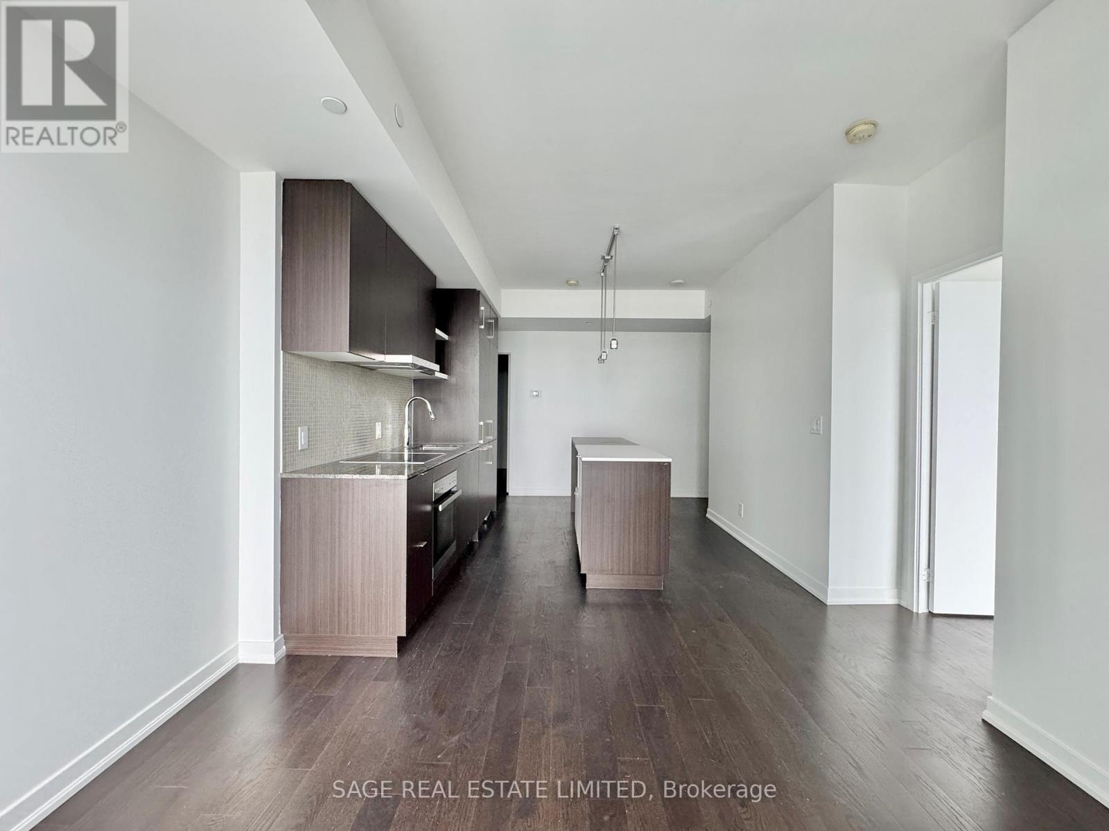Photo 7 of 6505 100 Harbour Street, Toronto ON