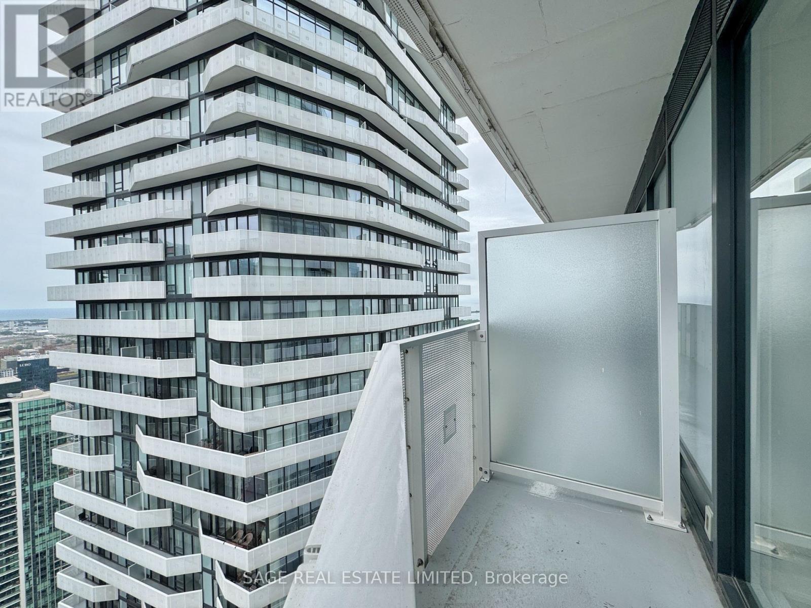 Photo 9 of 6505 100 Harbour Street, Toronto ON