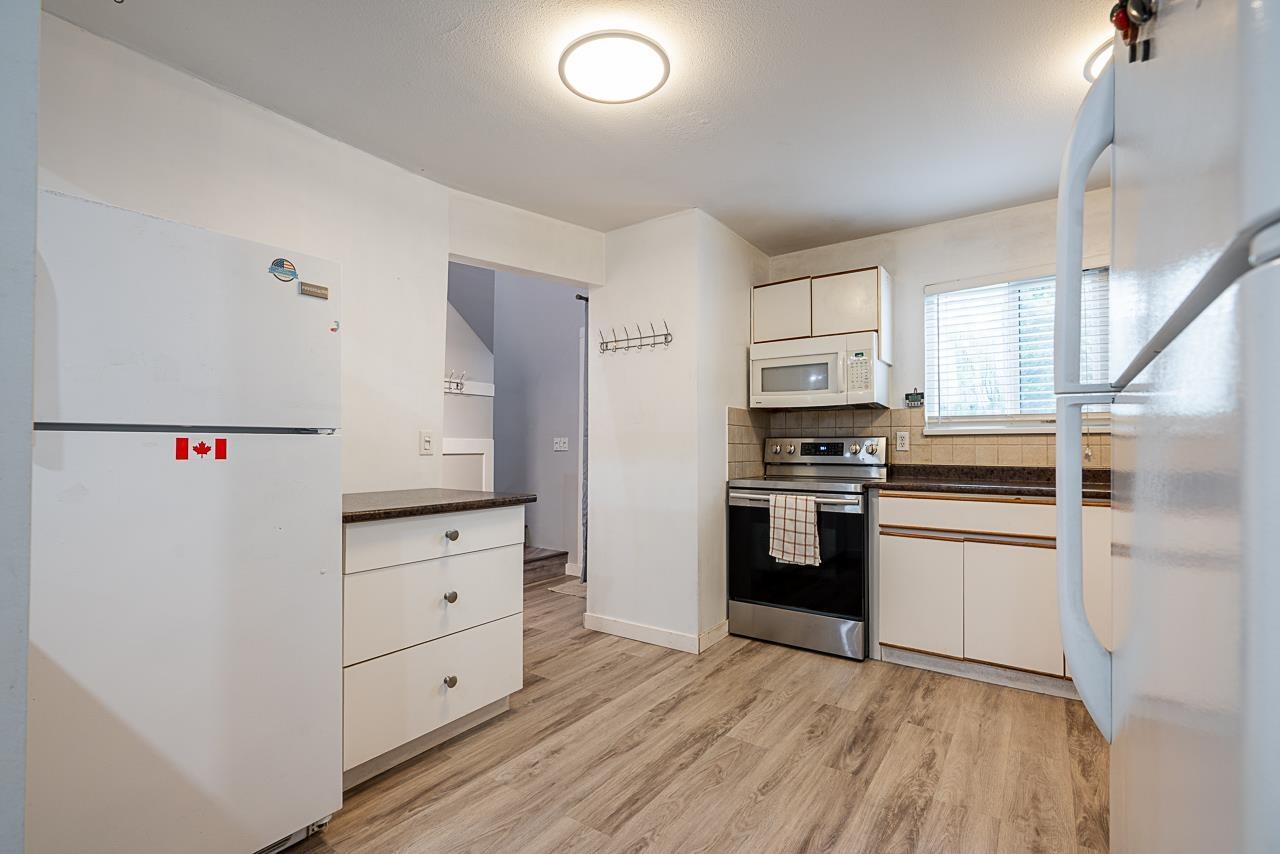 Photo 4 of 208 13632 67 Avenue, Surrey BC
