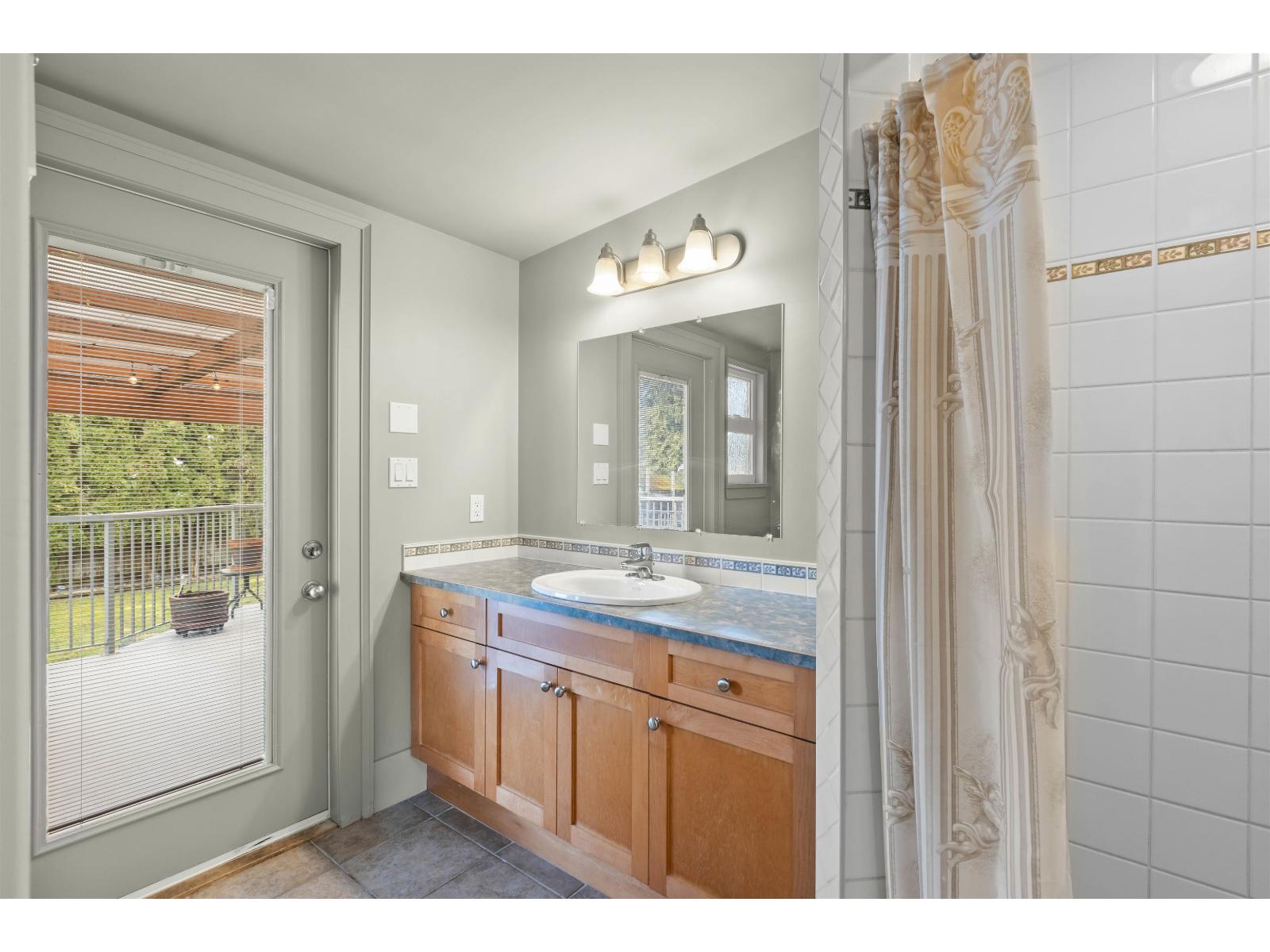 Photo 22 of 4602 206 Street, Langley BC