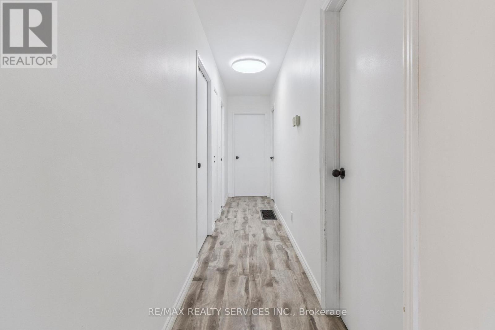 Photo 8 of Entire Property 769 Greenfield Crescent, Newmarket ON
