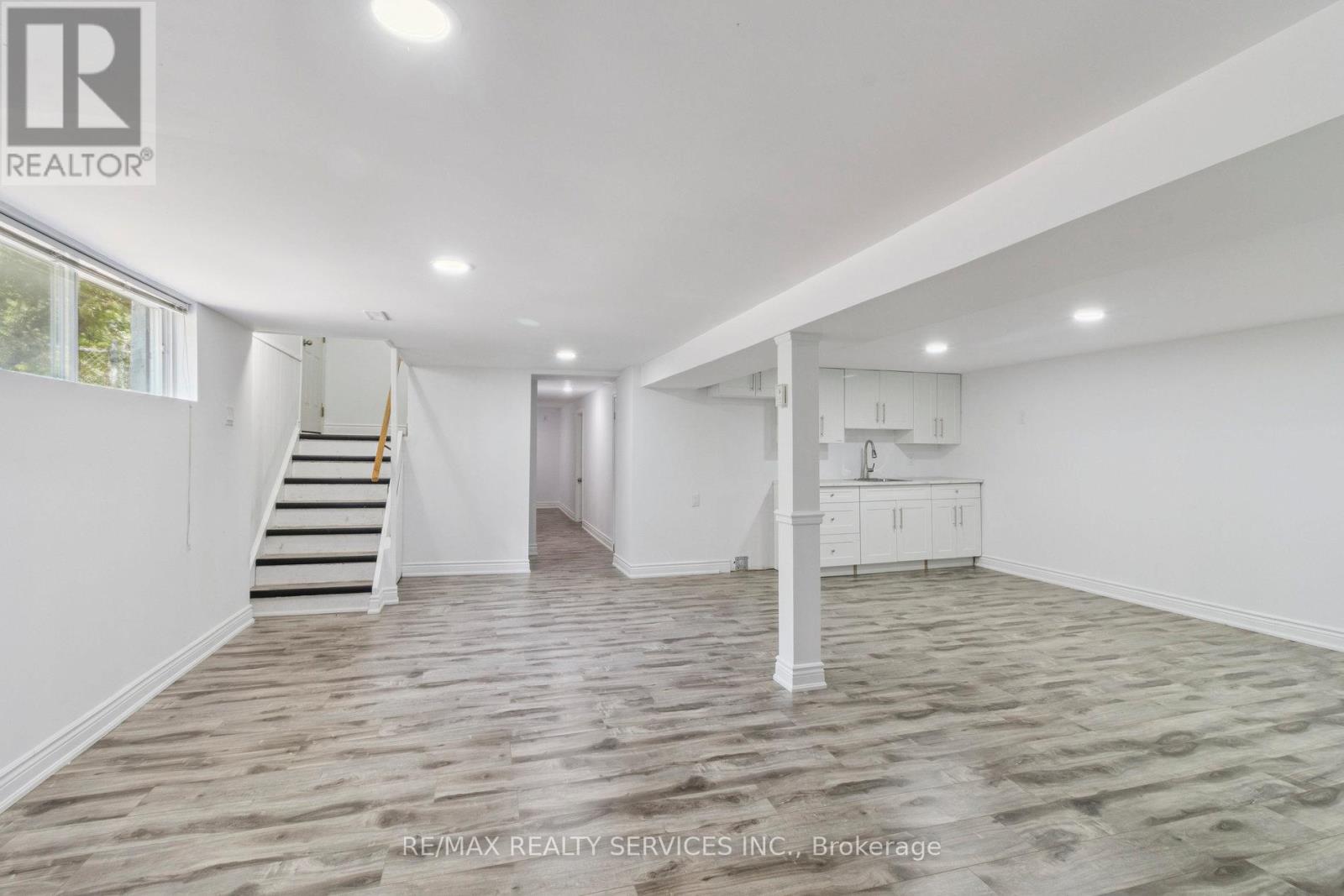 Photo 4 of Entire Property 769 Greenfield Crescent, Newmarket ON