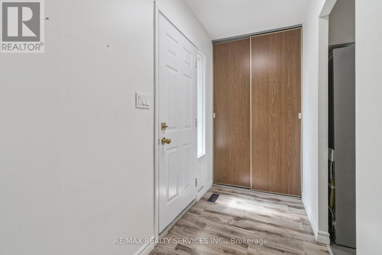 Photo 21 of Entire Property 769 Greenfield Crescent, Newmarket ON