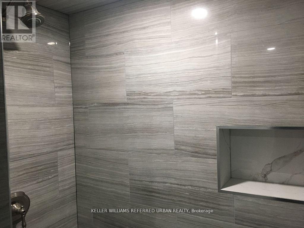 Photo 6 of Lower 27 Claudia Avenue, Vaughan ON