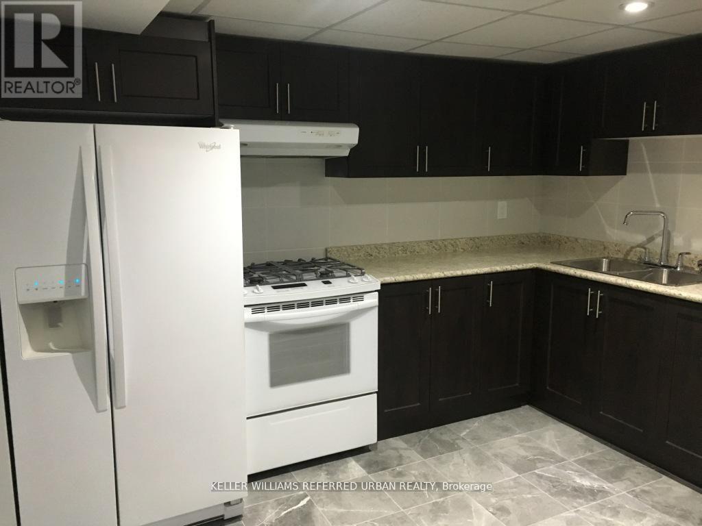 Photo 10 of Lower 27 Claudia Avenue, Vaughan ON