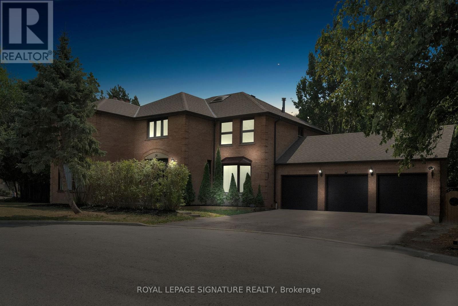 Photo 1 of 34 Barclay Court, Markham ON