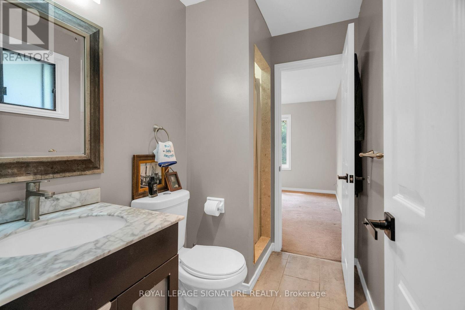 Photo 20 of 34 Barclay Court, Markham ON