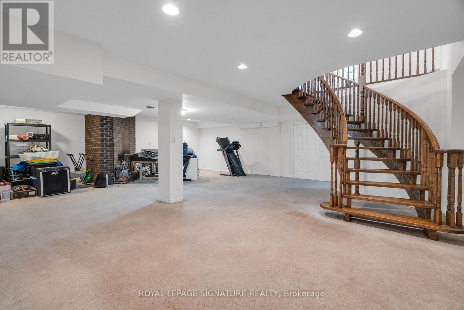 Photo 26 of 34 Barclay Court, Markham ON