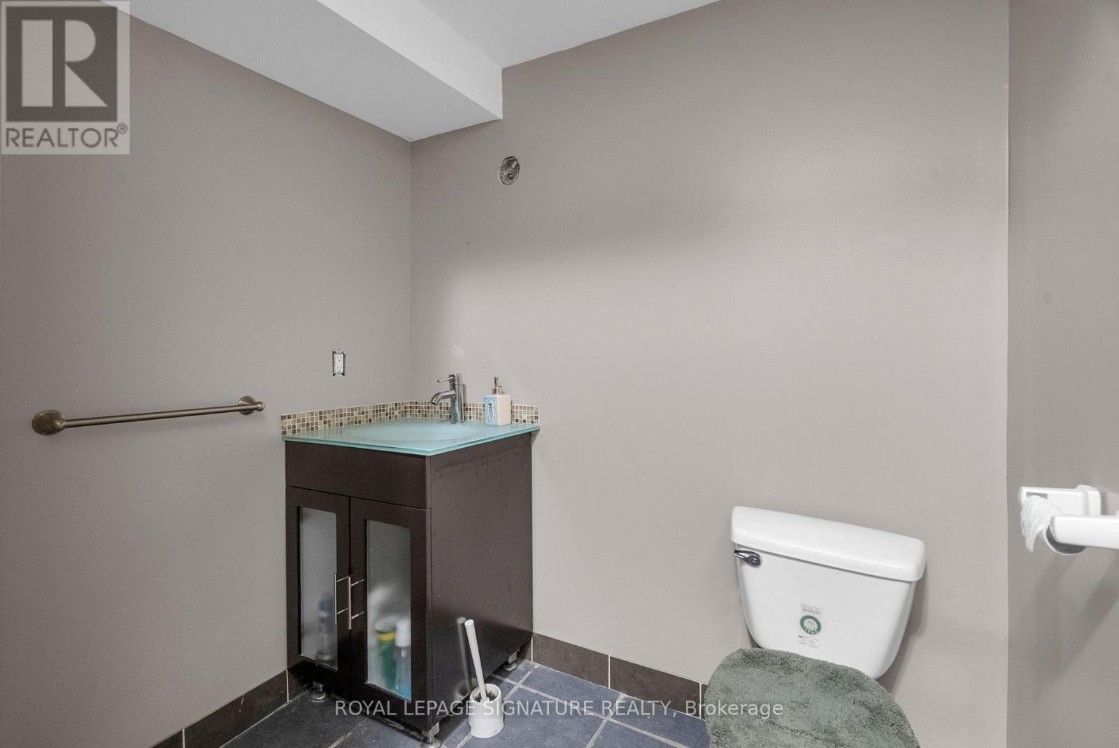 Photo 31 of 34 Barclay Court, Markham ON