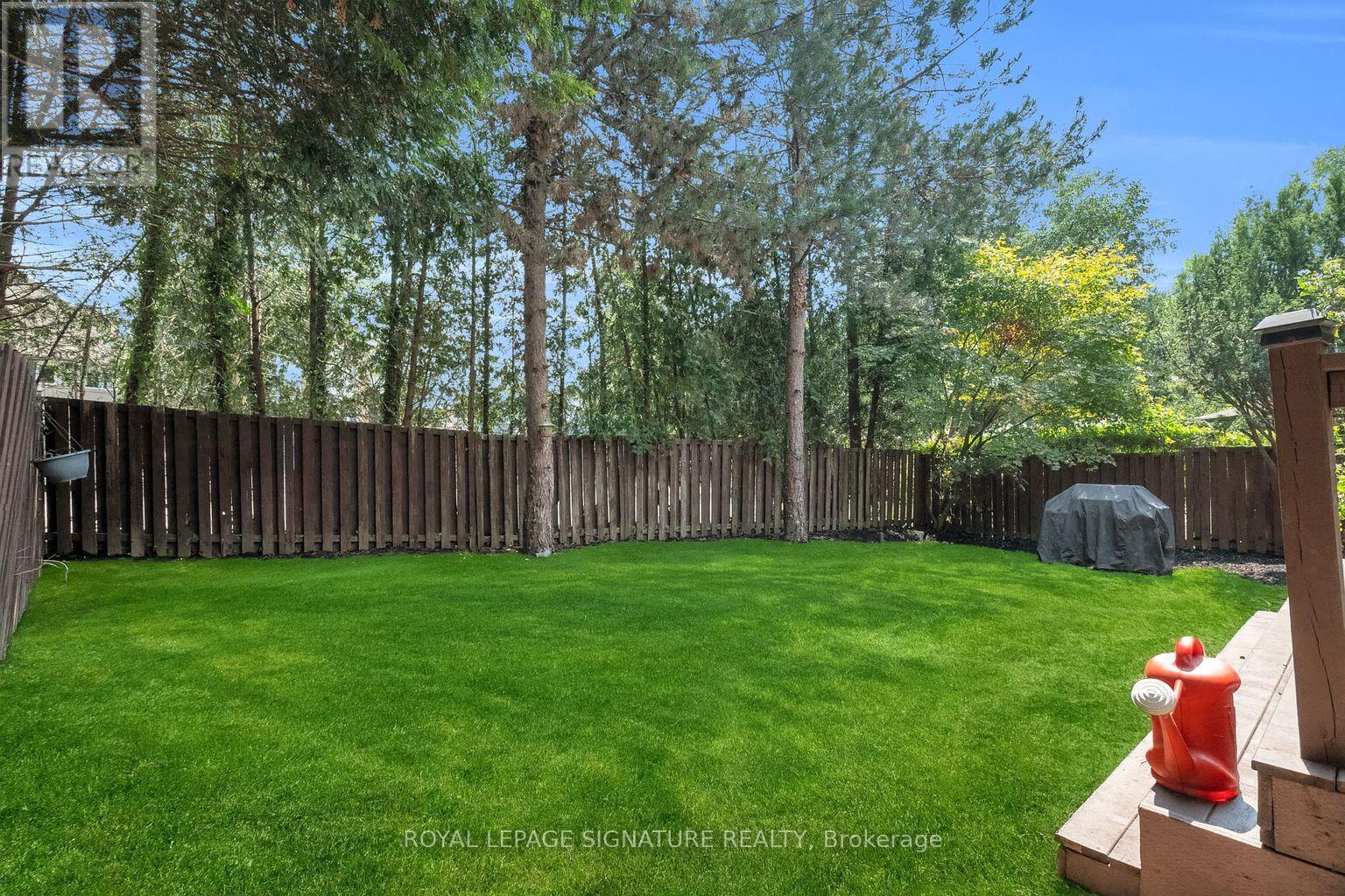 Photo 33 of 34 Barclay Court, Markham ON