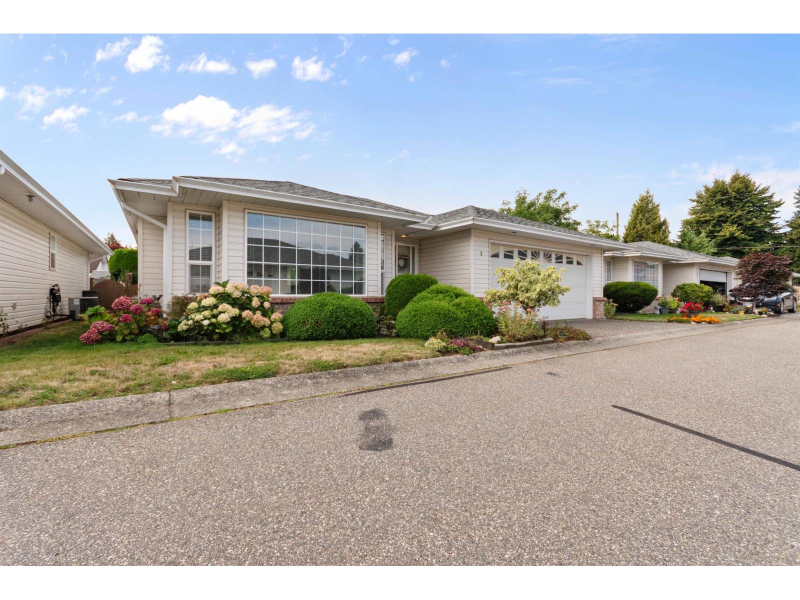 Photo 26 of 9 9420 Woodbine Street Chilliwack Proper East, Chilliwack BC