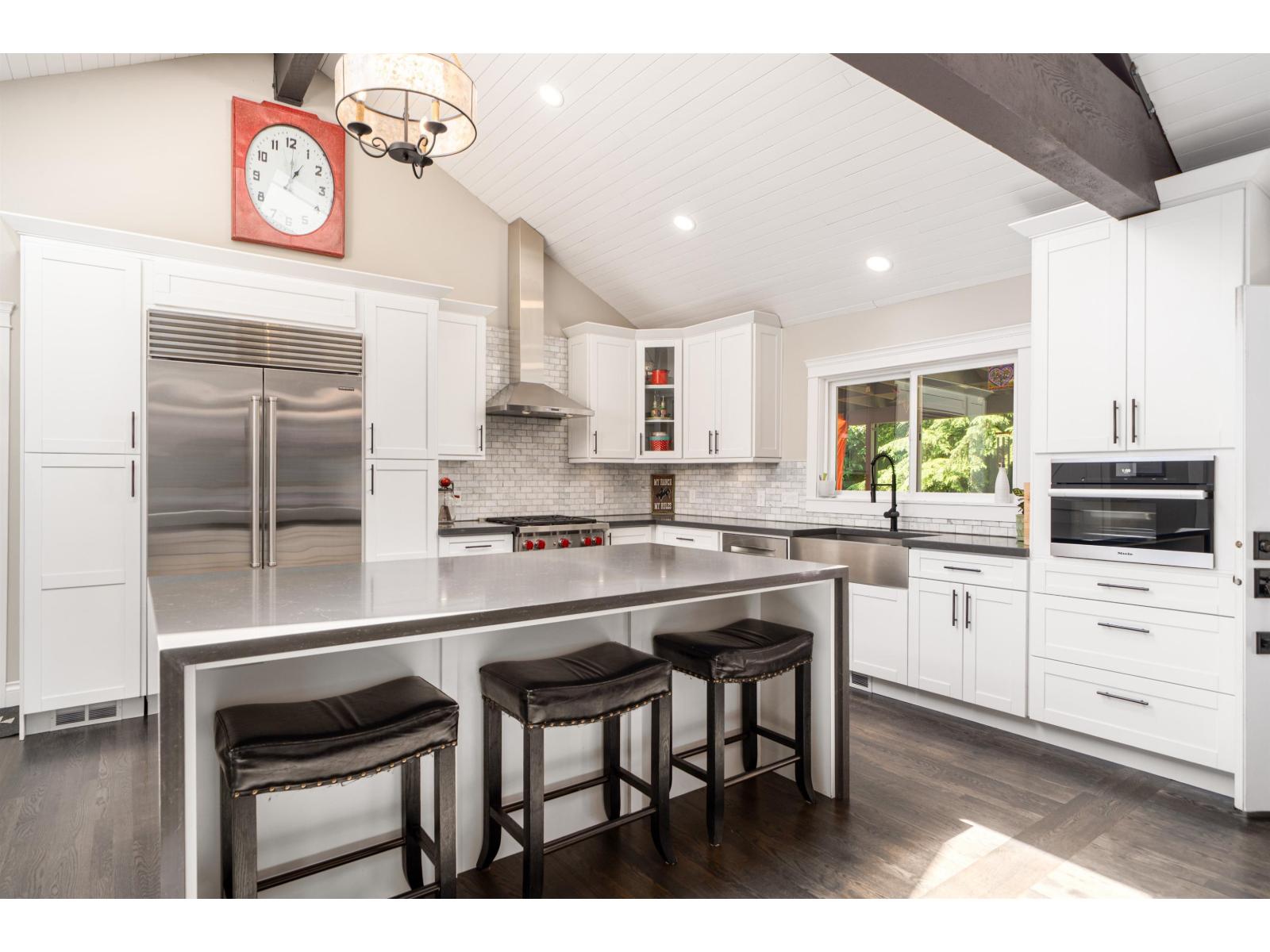 Photo 5 of 25177 64 Avenue, Langley BC