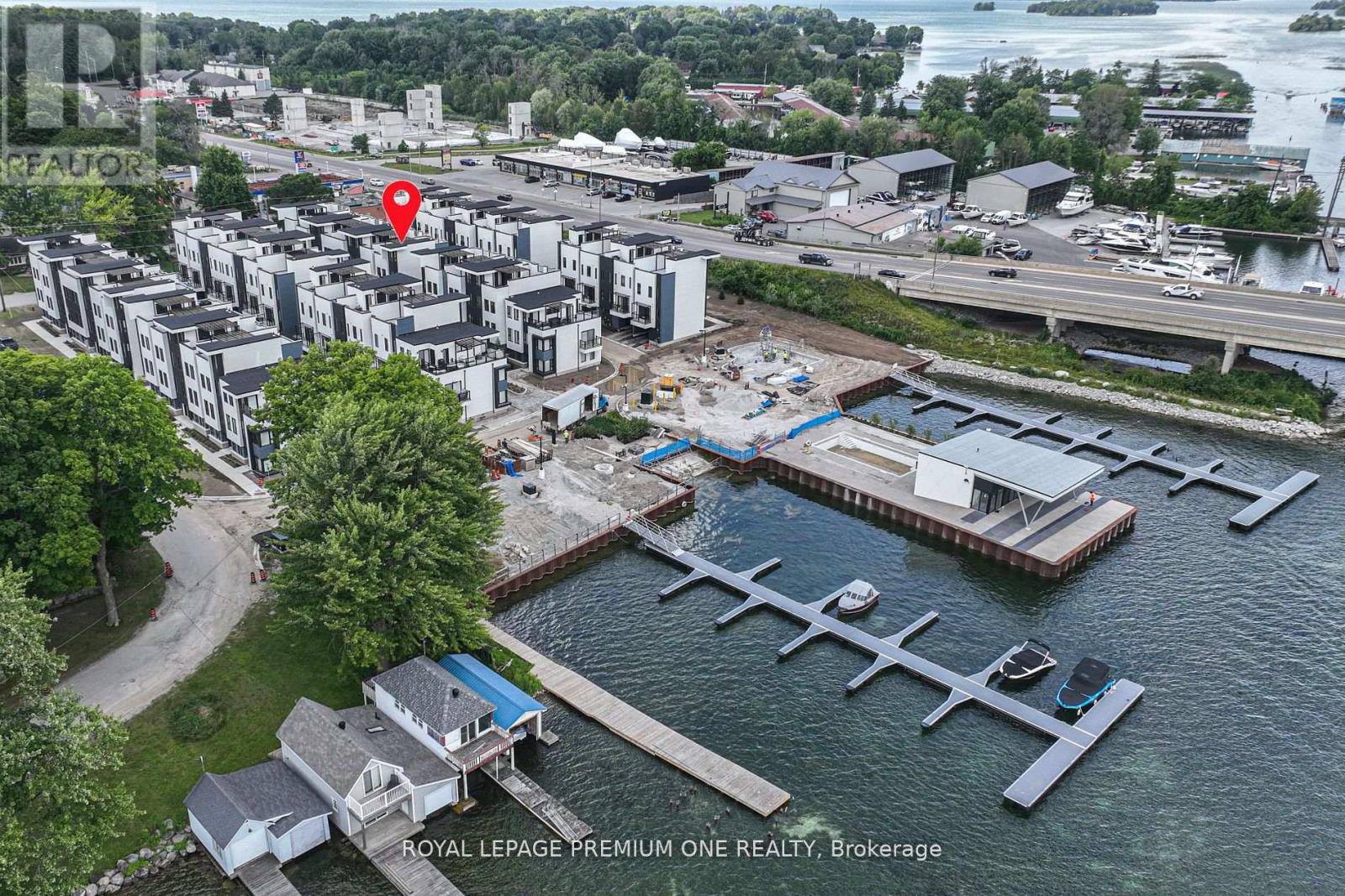 Photo 18 of 12 Mariners Pier Way, Orillia ON