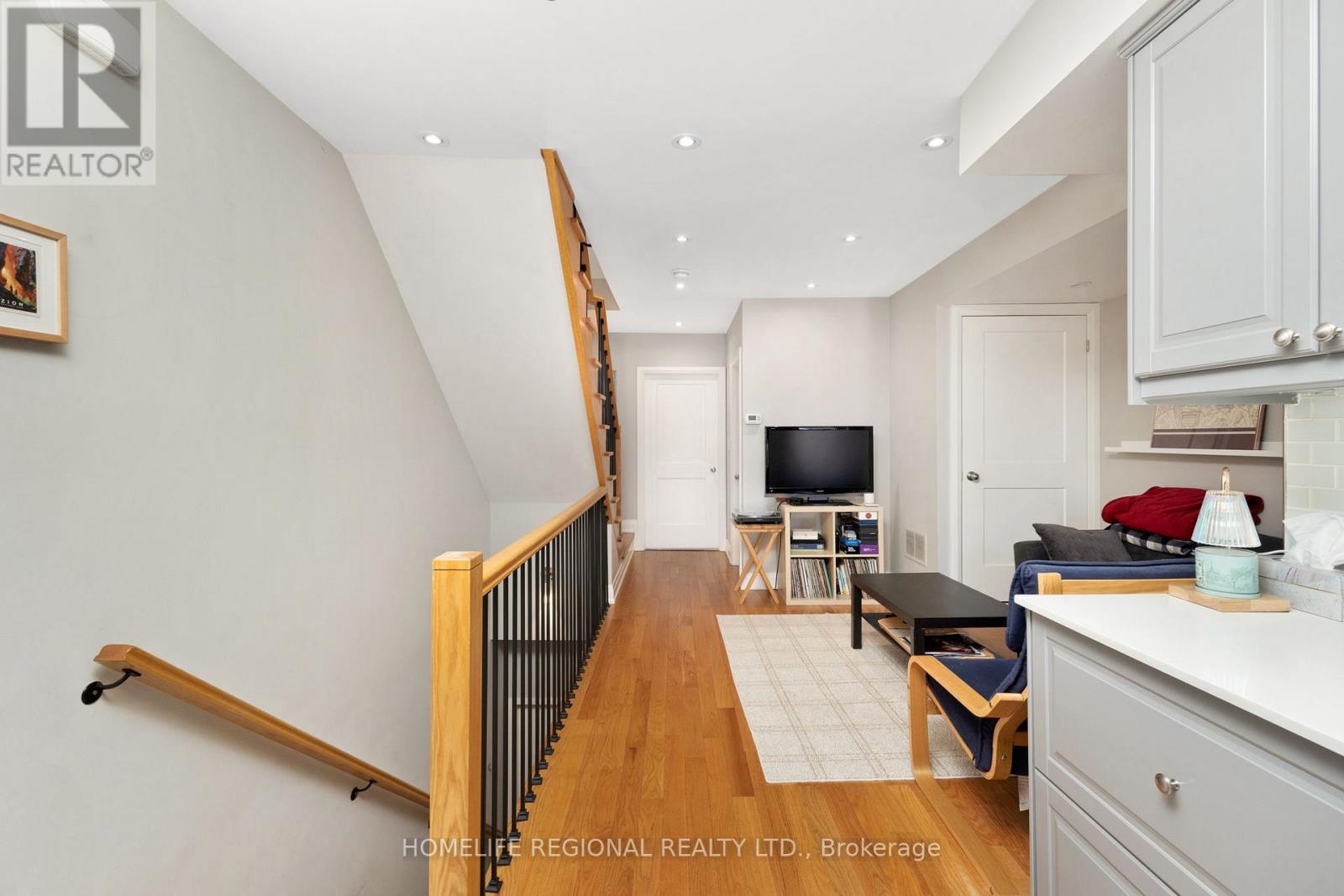 Photo 3 of 204 Roxton Road, Toronto ON