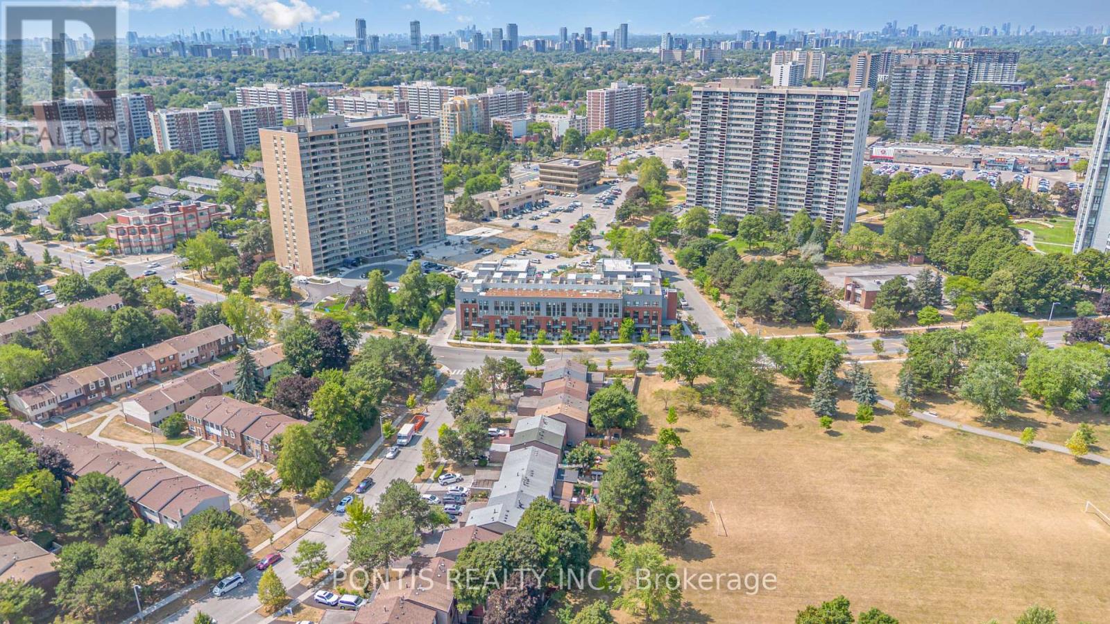 Photo 2 of 330 2100 Bridletowne Circle, Toronto ON