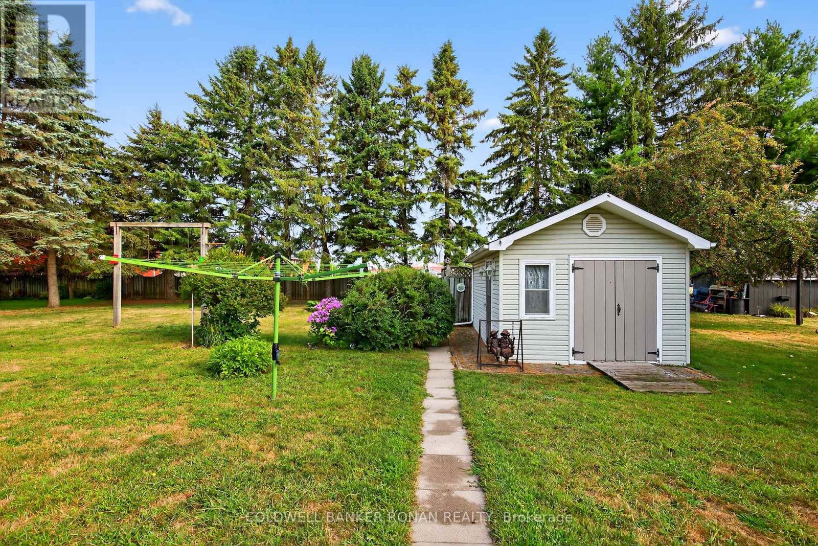 Photo 31 of 8 Douglas Drive, New Tecumseth ON