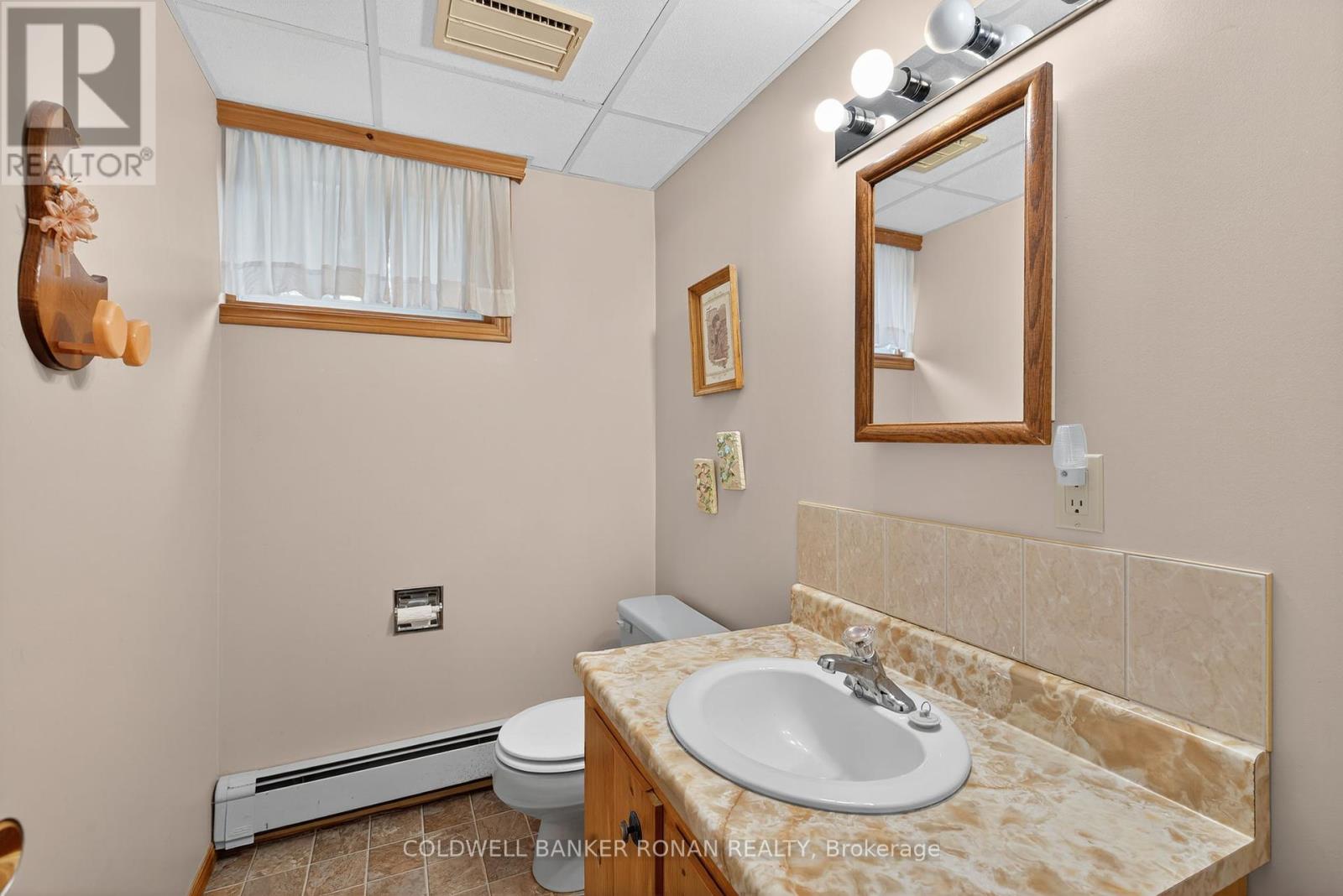 Photo 28 of 8 Douglas Drive, New Tecumseth ON