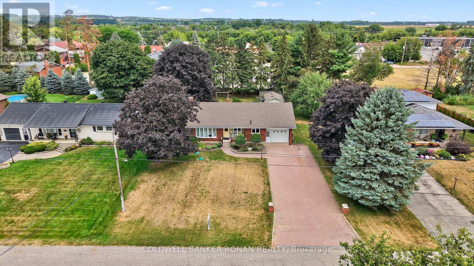 Photo 37 of 8 Douglas Drive, New Tecumseth ON