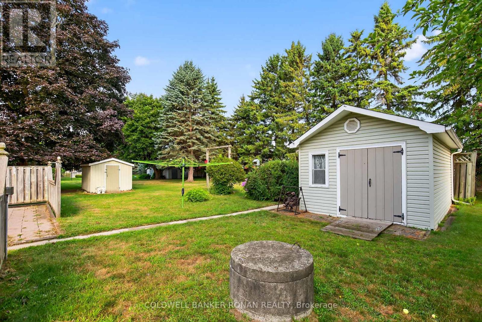 Photo 32 of 8 Douglas Drive, New Tecumseth ON