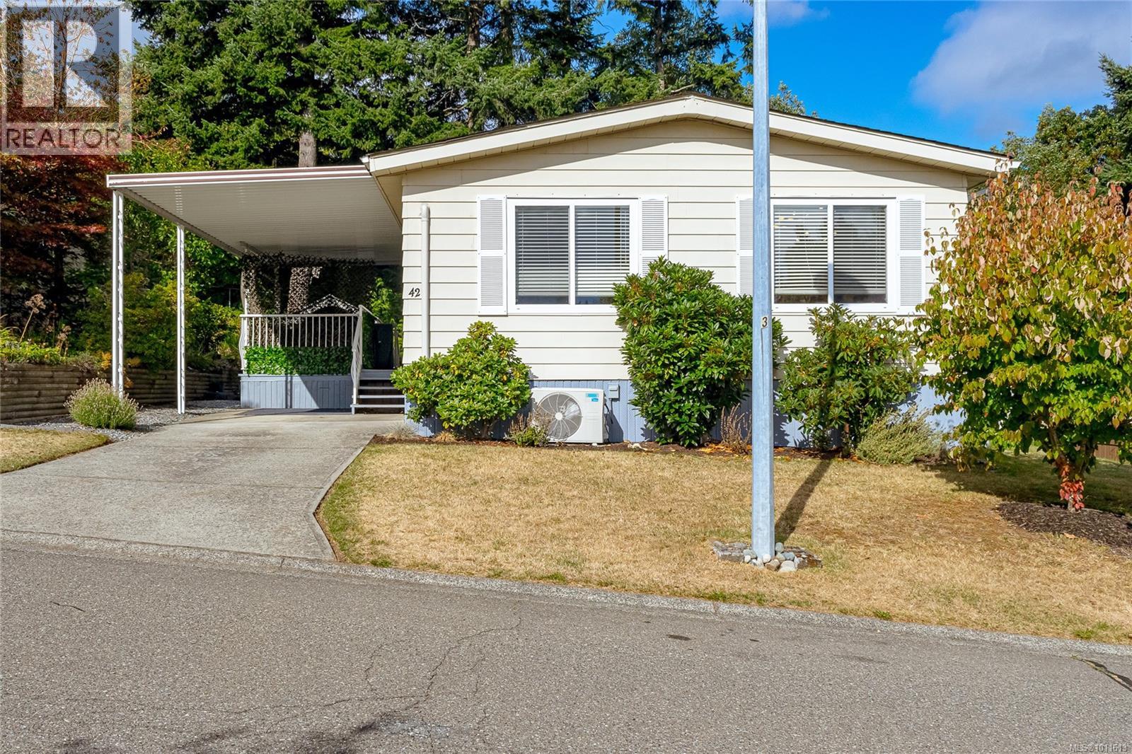 Photo 3 of 42 2501 Labieux Rd, Nanaimo BC