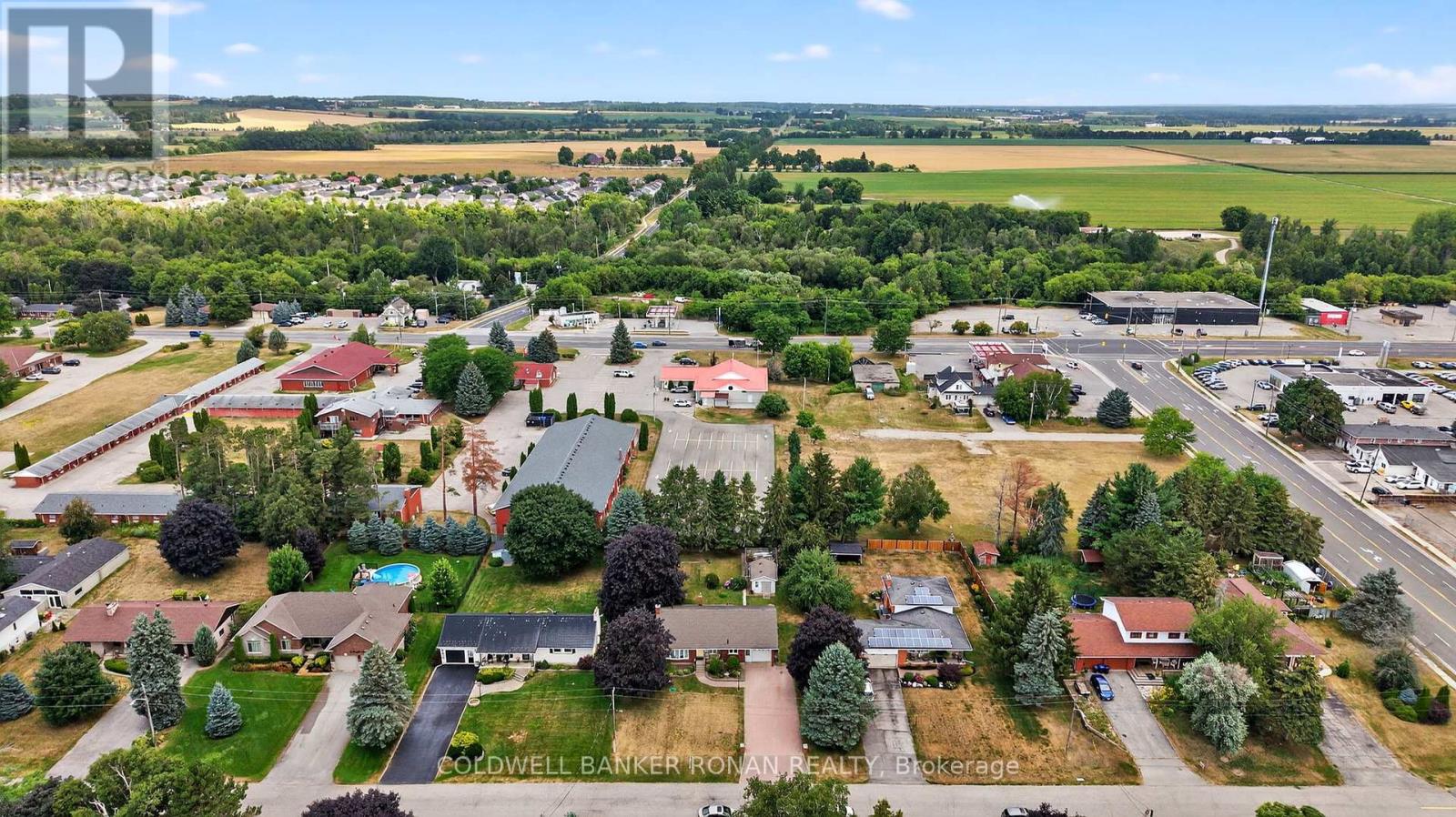 Photo 36 of 8 Douglas Drive, New Tecumseth ON