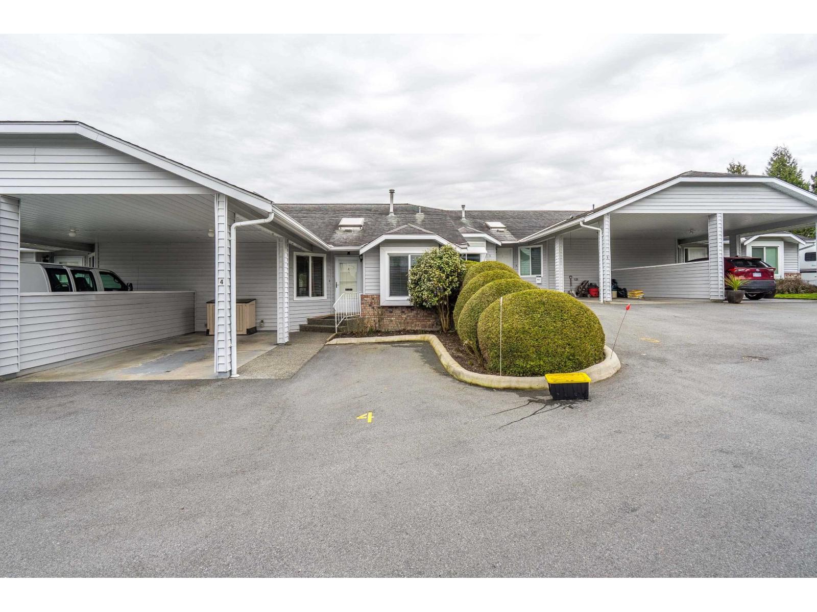 Photo 3 of 4 2989 Trafalgar Street, Abbotsford BC