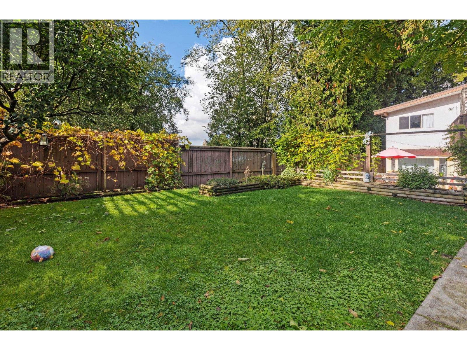 Photo 12 of 6660 6662 Stanley Street, Burnaby BC