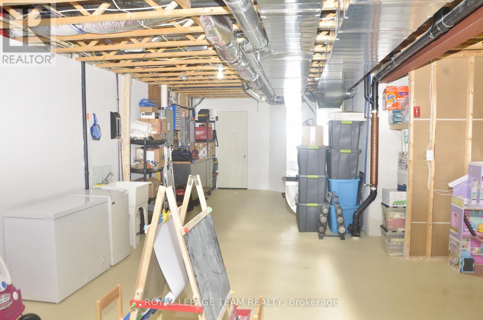Photo 26 of 13 A Centre Street N, Brockville ON