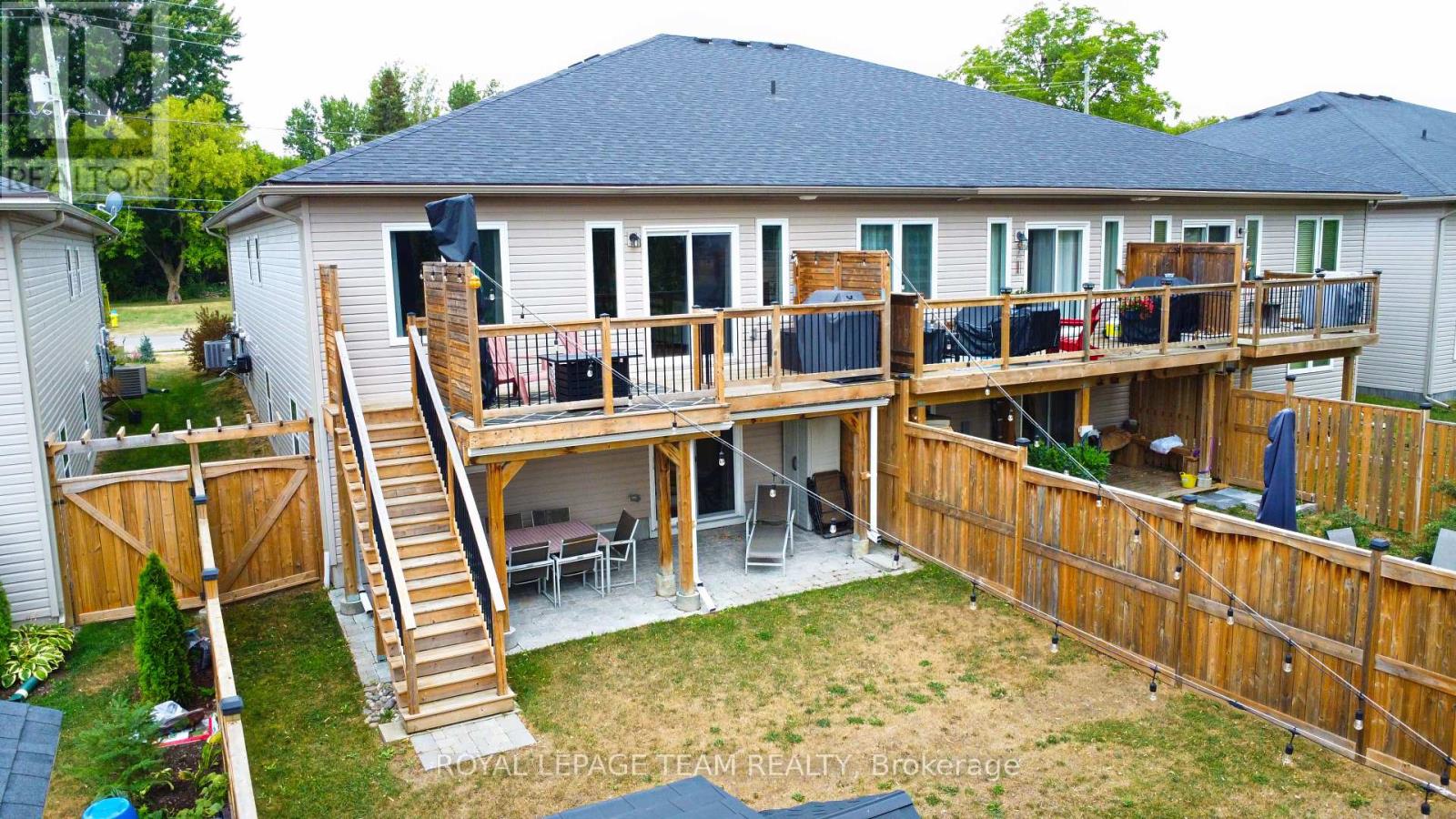 Photo 31 of 13 A Centre Street N, Brockville ON