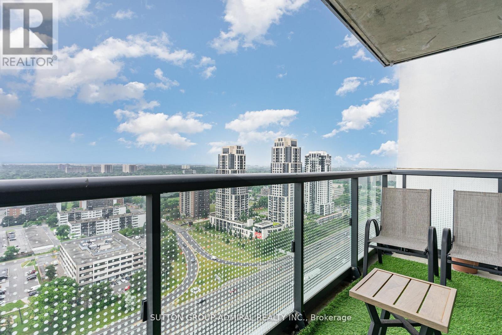 Photo 14 of 2701 30 Gibbs Road, Toronto ON