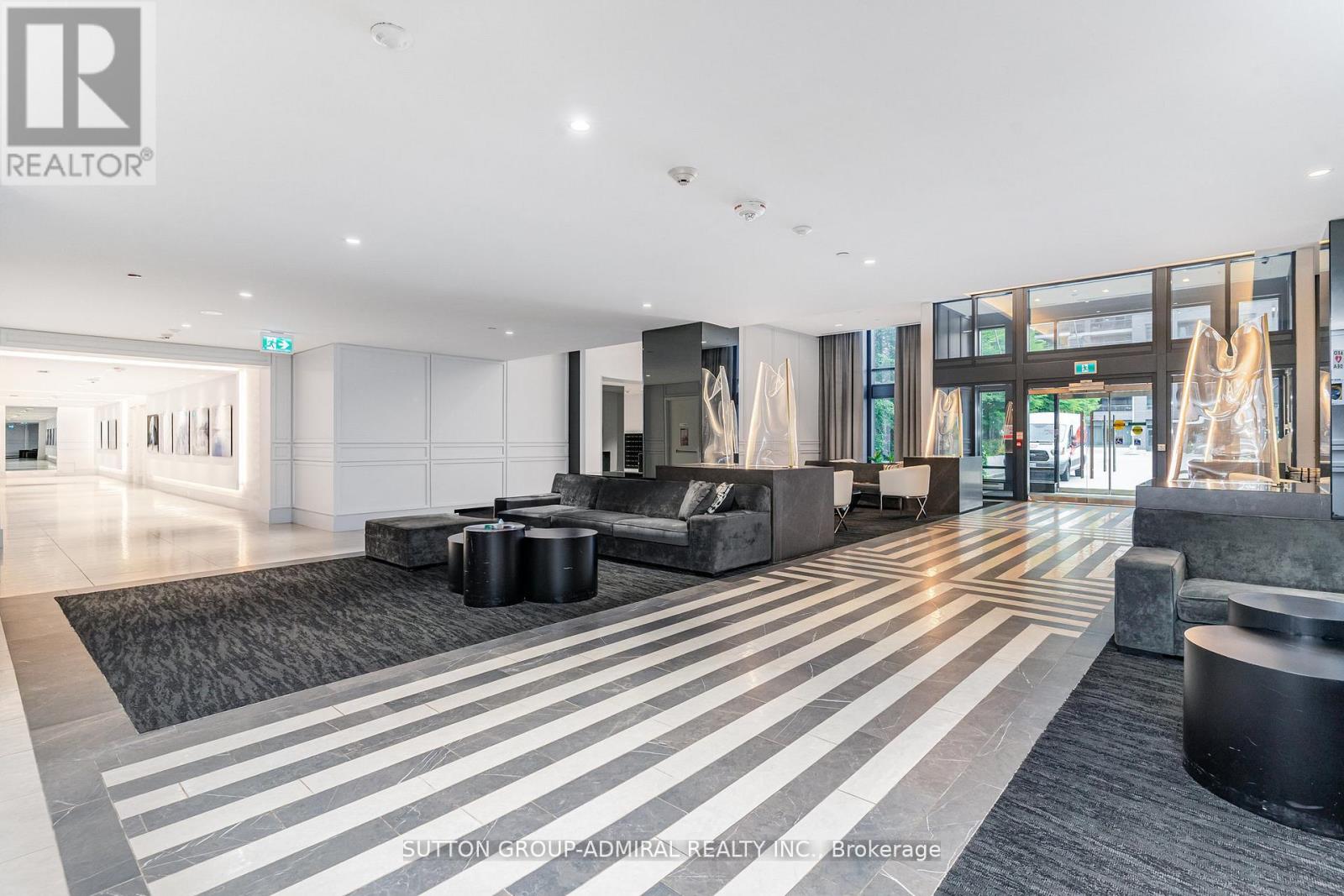 Photo 18 of 2701 30 Gibbs Road, Toronto ON