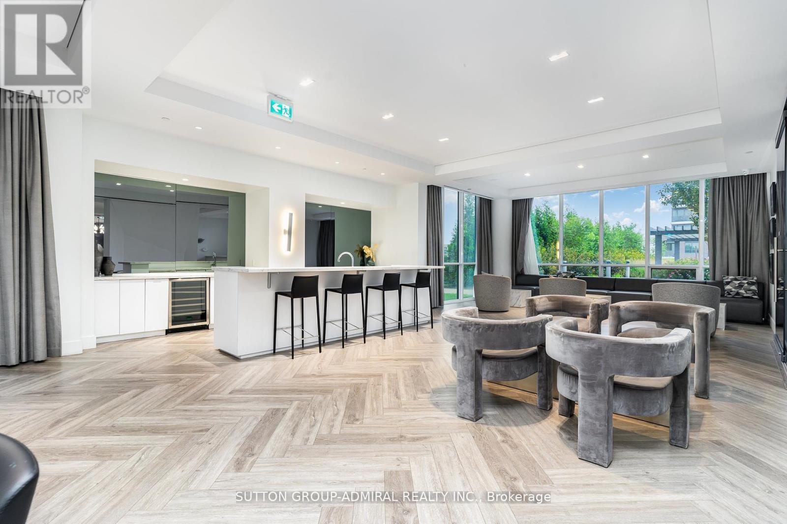Photo 19 of 2701 30 Gibbs Road, Toronto ON