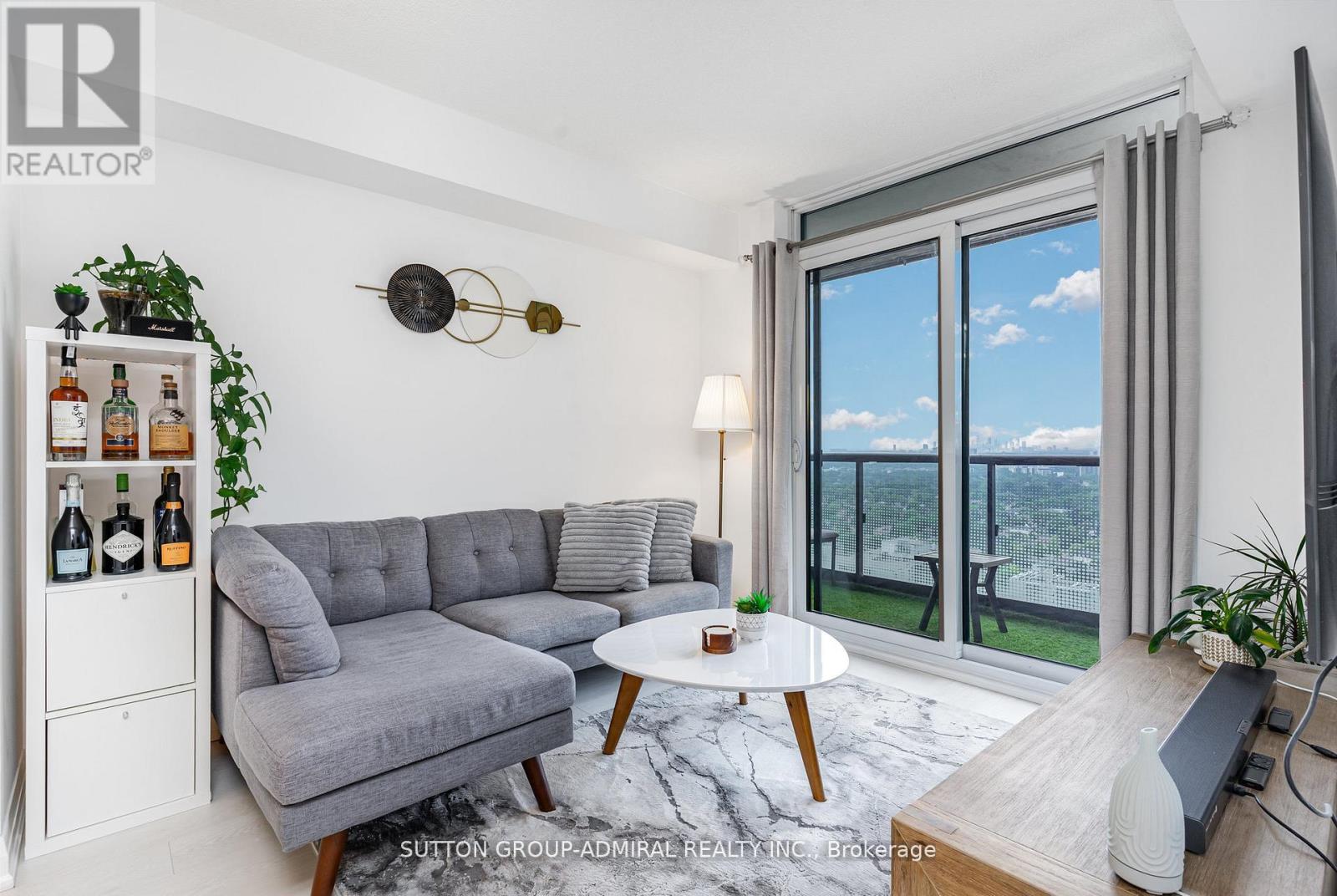 Photo 3 of 2701 30 Gibbs Road, Toronto ON