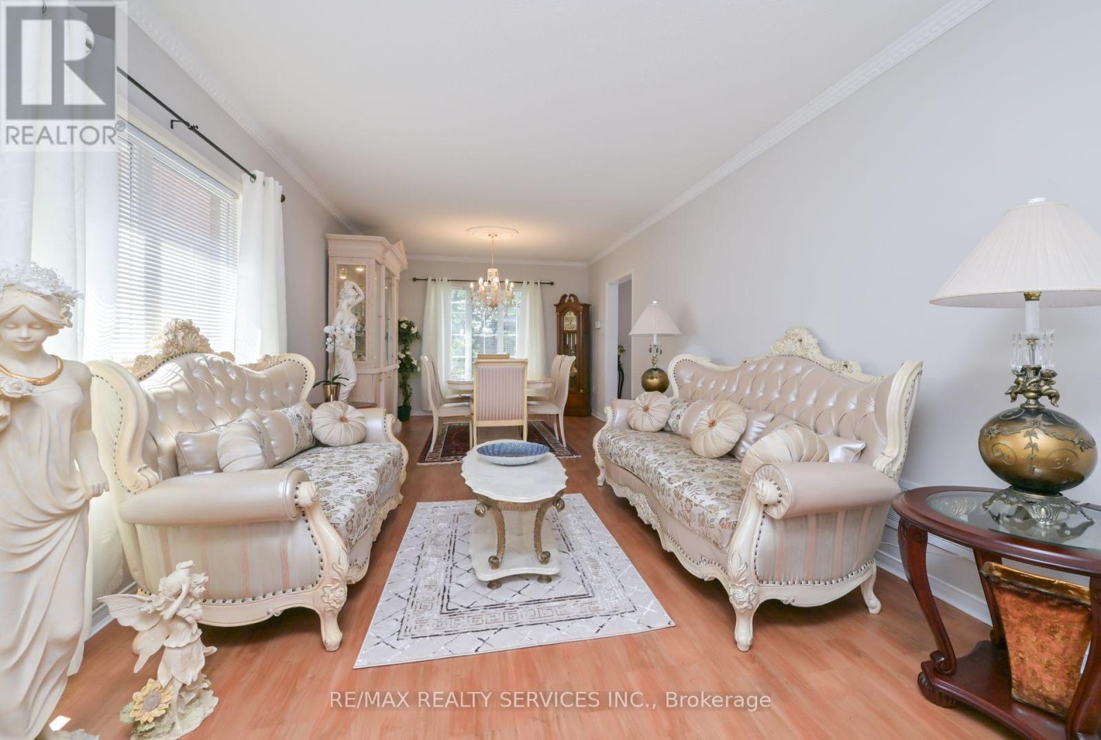 Photo 23 of 48 Albright Road, Brampton ON