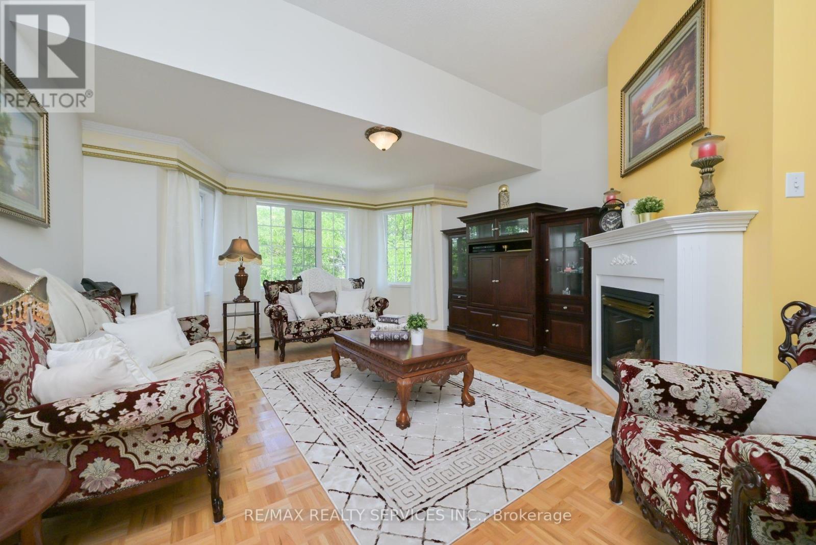 Photo 18 of 48 Albright Road, Brampton ON