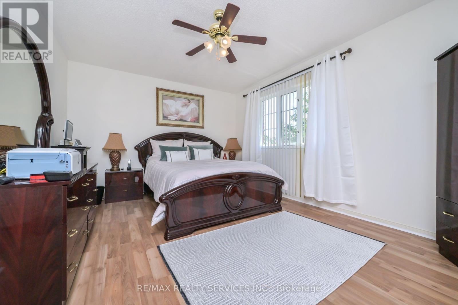 Photo 8 of 48 Albright Road, Brampton ON