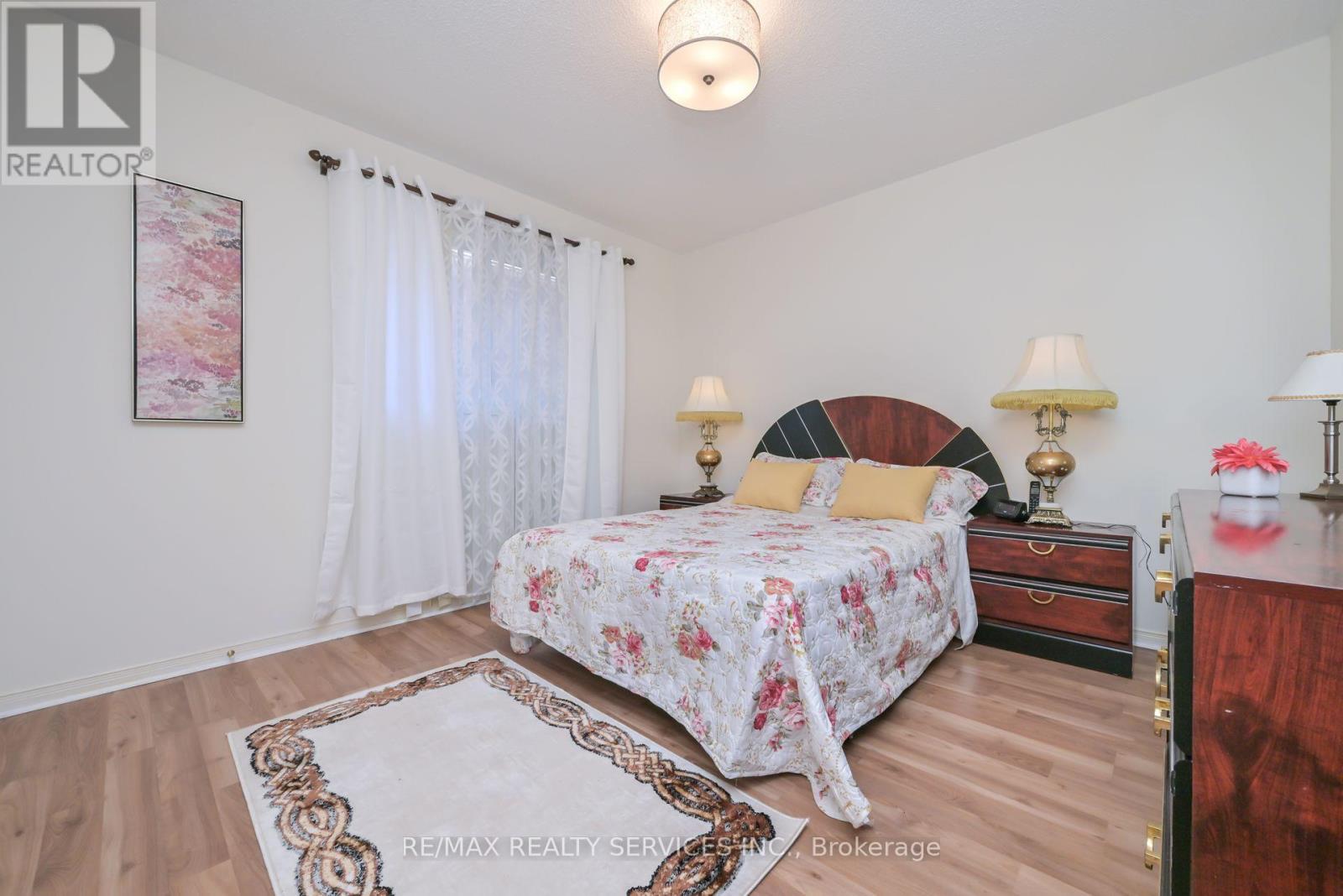 Photo 10 of 48 Albright Road, Brampton ON