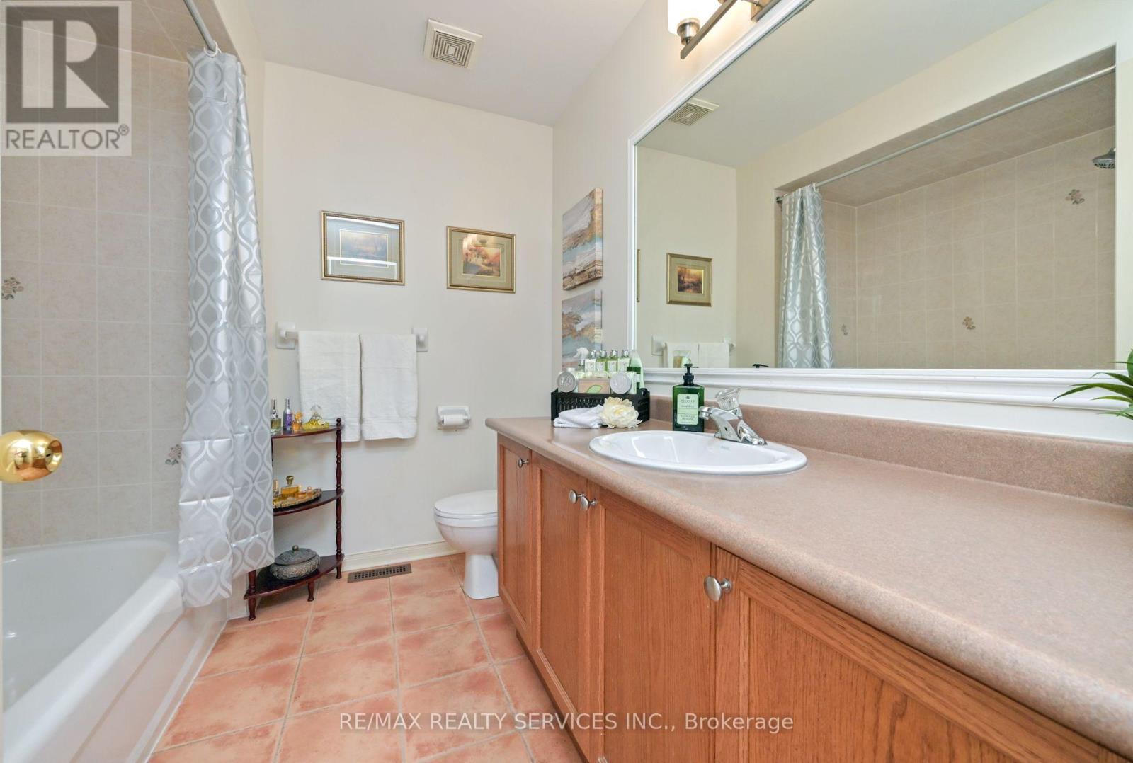 Photo 28 of 48 Albright Road, Brampton ON