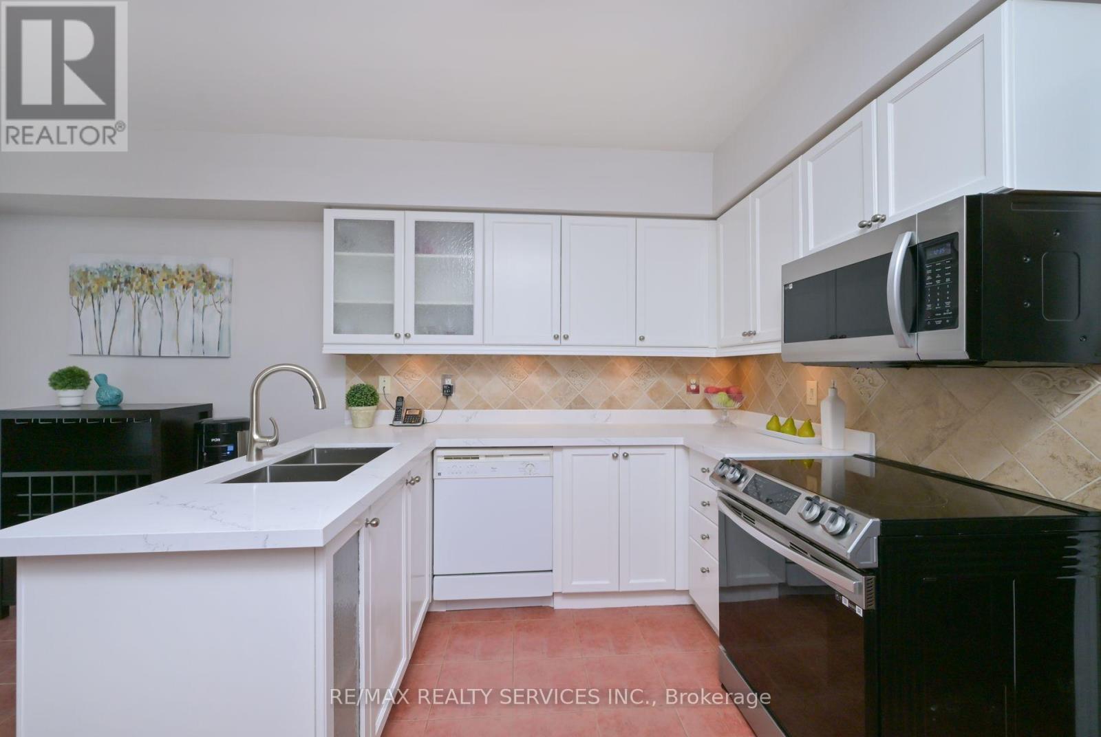 Photo 21 of 48 Albright Road, Brampton ON