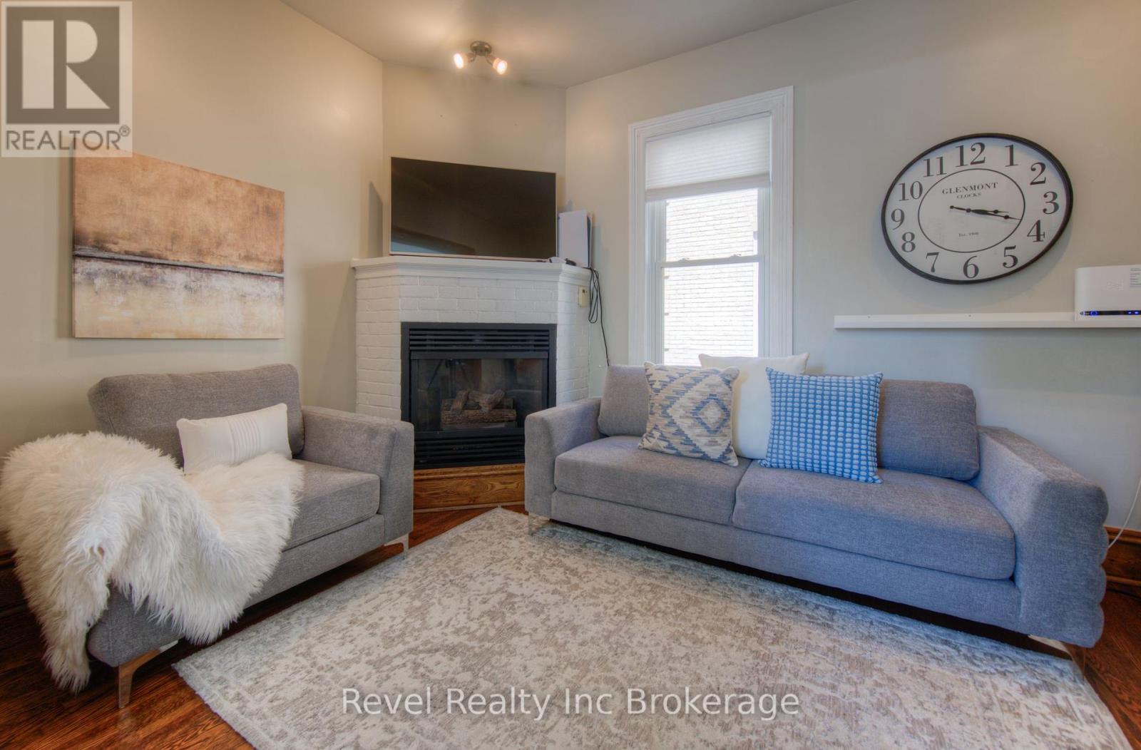 Photo 6 of 509 Canterbury Street, Woodstock ON